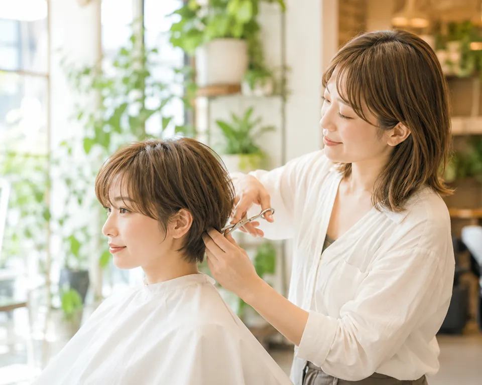 美容施術を受ける女性